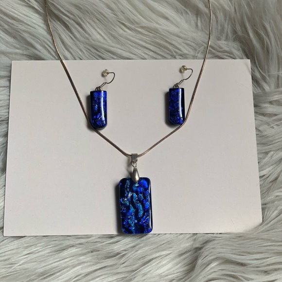 Elegant Blue Jewelry Set - Picture 4 of 14